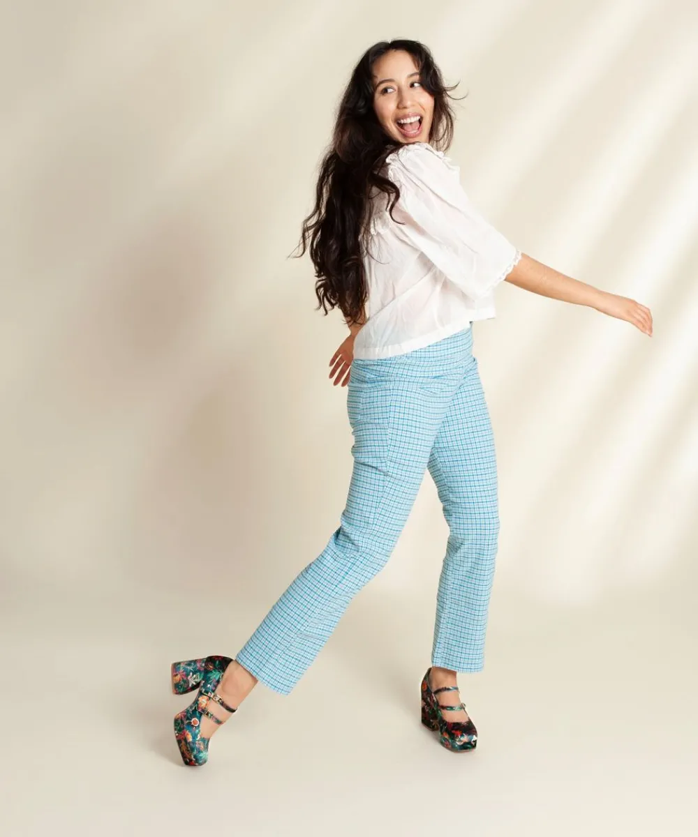 bizzy_in_hani_4.webp Women Charlotte Stone Bizzy In Hani