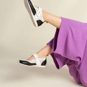 Women Charlotte Stone Mable In Latte Black